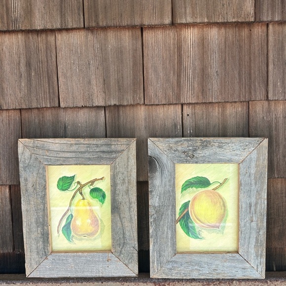 Set of 2 Original Oil Paintings in Wood Frames. Pear and Peach Paintings - Picture 8 of 10